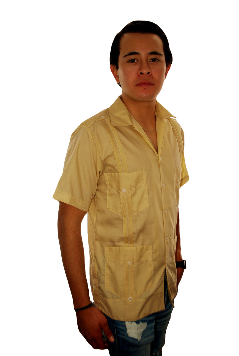 Guayabera beige best sale con pantalon